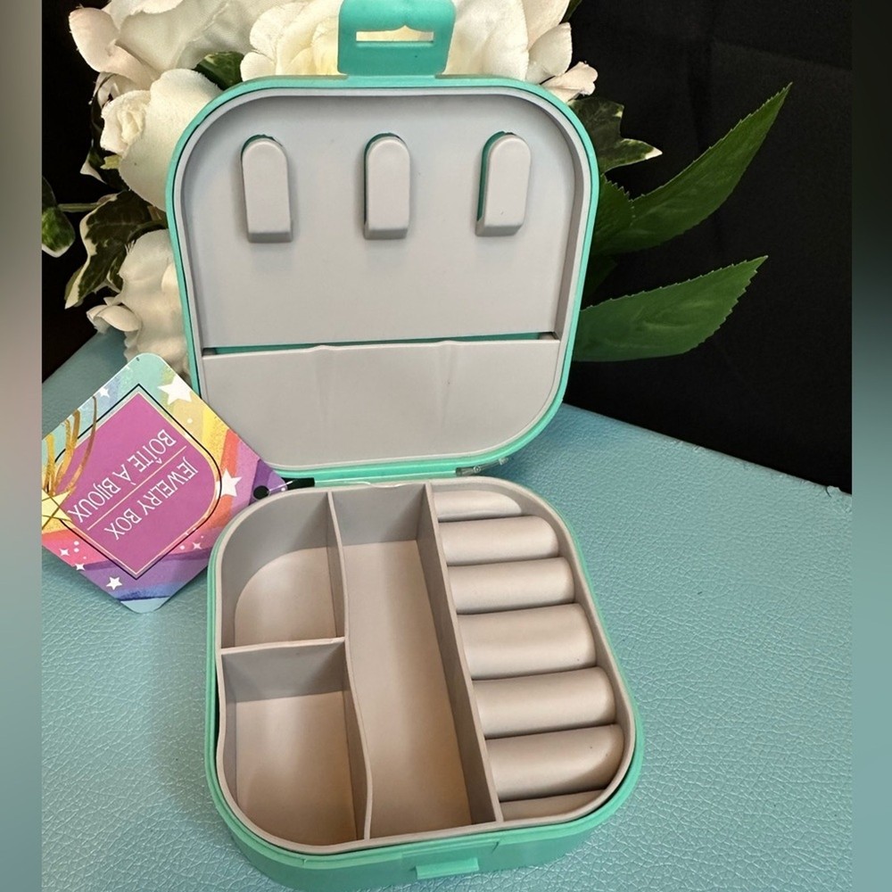 Travel Jewelry Organizer Box