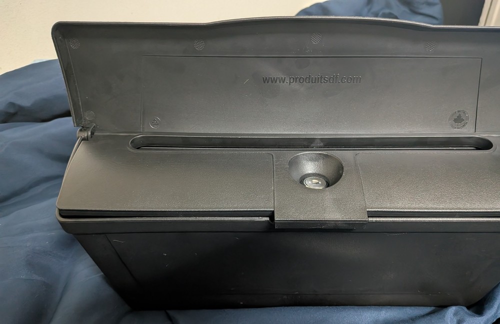 Classic Lockable Wall Mount Mailbox