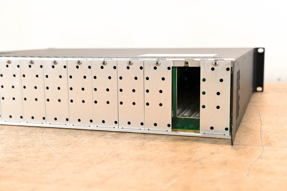 Blackmagic Design DFR-8321 OpenGear Module Frame CG01ULM