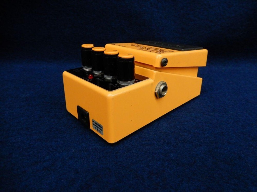 Boss DF-2 Super Feedbacker & Distortion Guitar Effect Pedal Working Condition