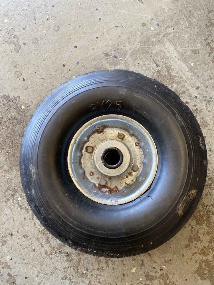8” Wheel Solid Rubber For Dolly 300 Pound Capacity