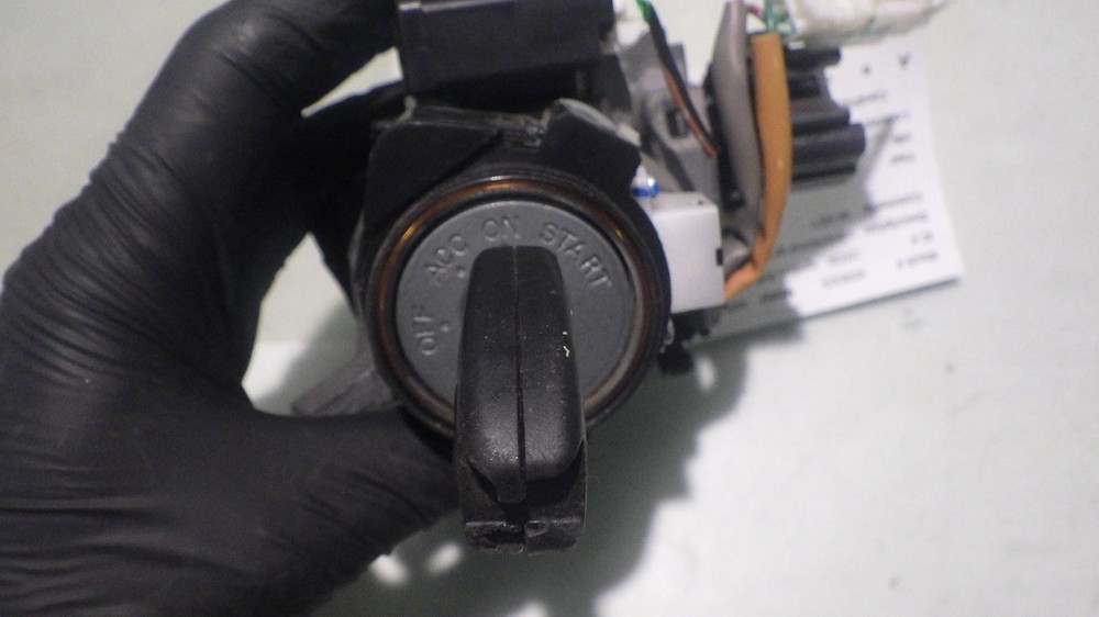 15 MITSUBISHI MIRAGE Ignition W/Key