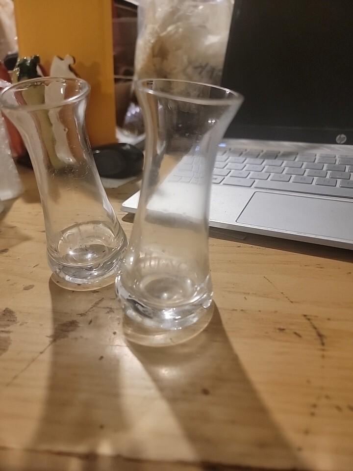 Roly Poly 6 Shot Glass (235)