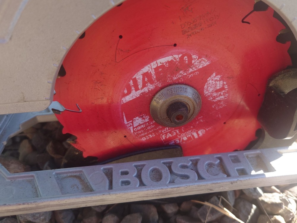 bosch ccs180 Circular Saw
