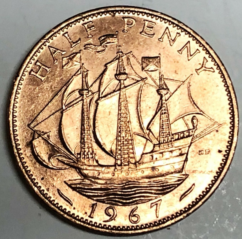 # C3747     GREAT BRITAIN     COIN,     HALF PENNY    1967   Unc.