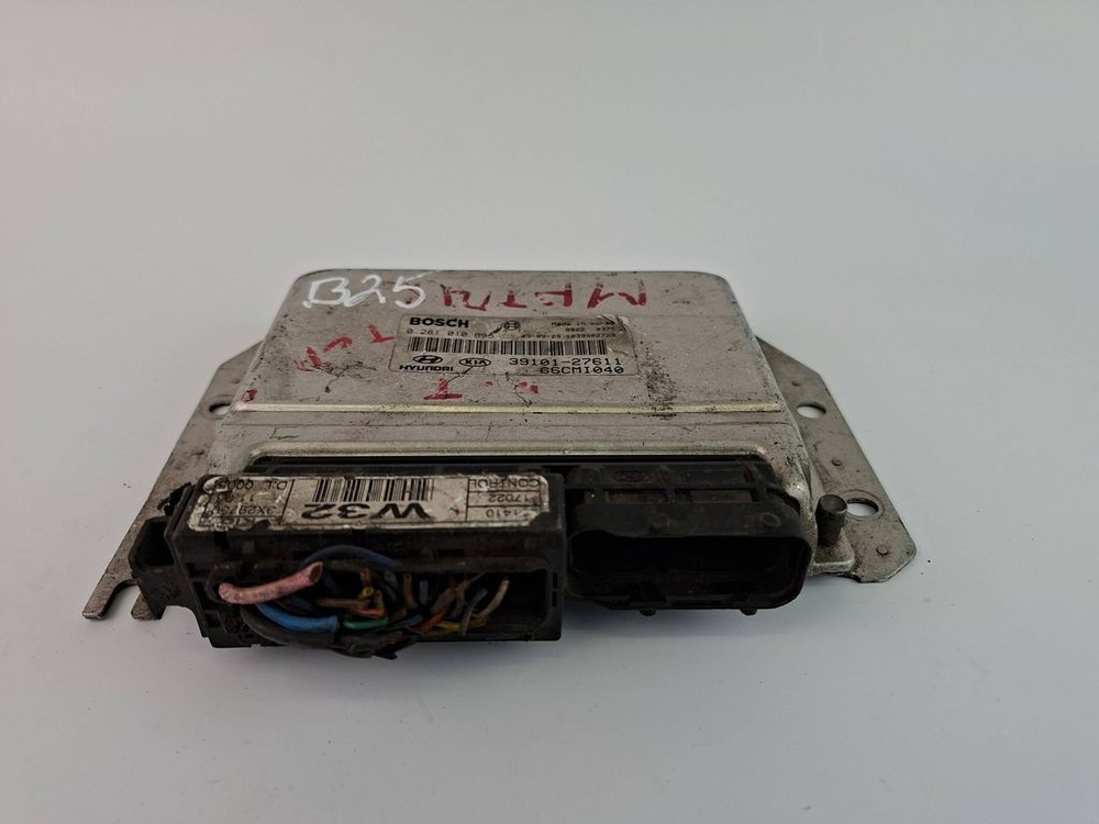 Hyundai Matrix 2010 Engine Control Module ECU 3910127611 kW BVV2826