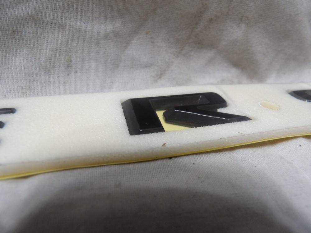 Traverse Black Emblem