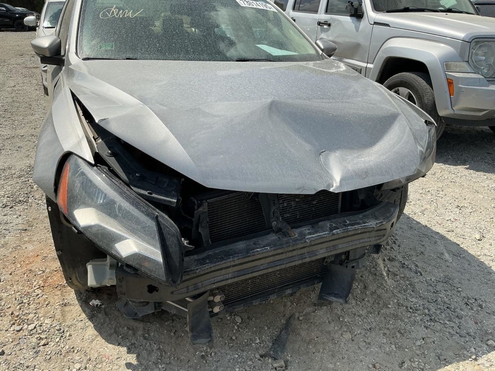Fuse Box Engine Compartment Fits 12-22 PASSAT 5022155