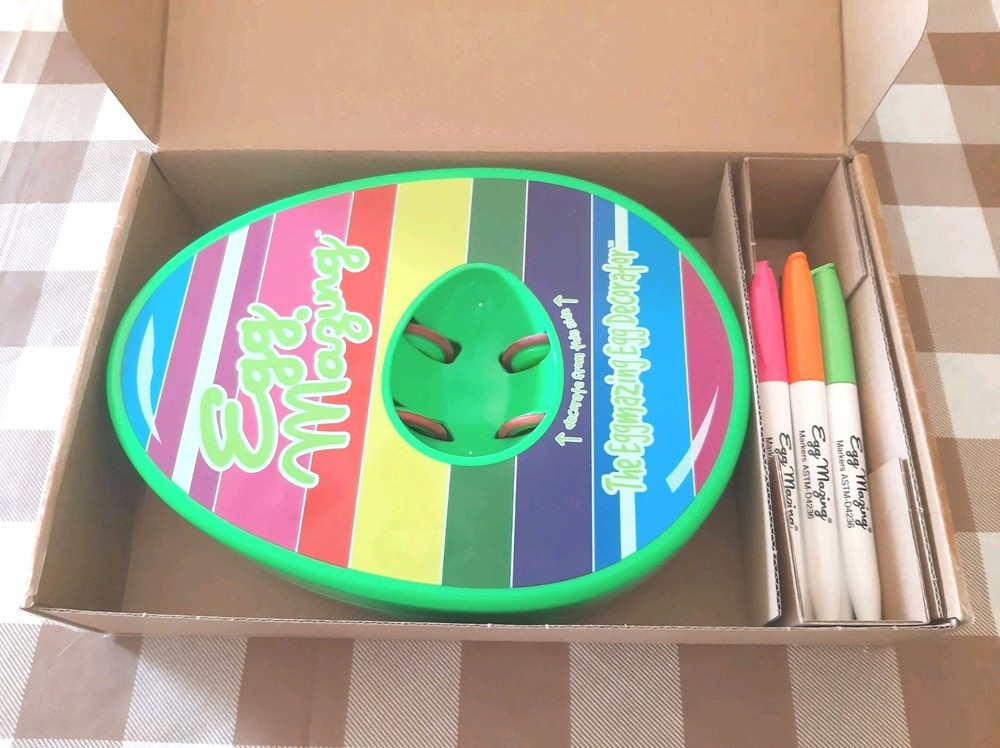 EUC Eggmazing Egg Decorating Kit Easter Egg Spinner and 8 Safe Non-Toxic Markers