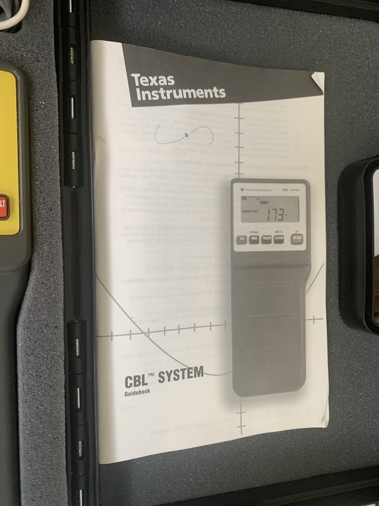 Texas Instruments CBL System Calculator Based Laboratory w/Data Probes & Case