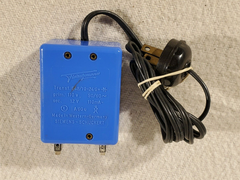 Vintage Blue Fleischmann Transformer ~ 100v 50/60~ A60u