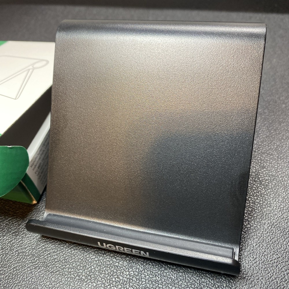 UGREEN Desktop Phone Stand Holder Adjustable Portable