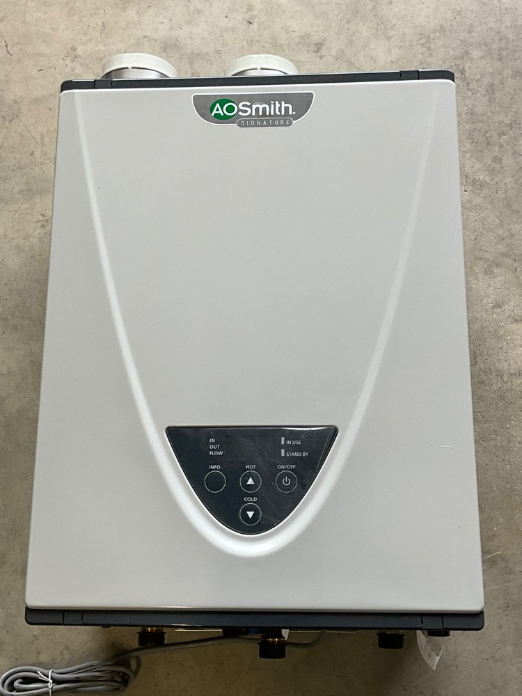 AO SMITH NATURAL GAS TANKLESS ON DEMAND WATER HEATER, AT-H3J-DV-N, NEW, NO BOX