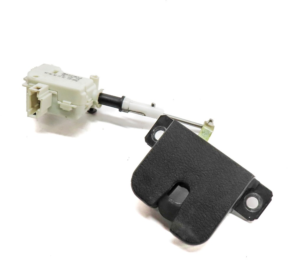 2008 PORSCHE CAYENNE (957) REAR TRUNK LIFTGATE HATCH LID LOCK LATCH ACTUATOR
