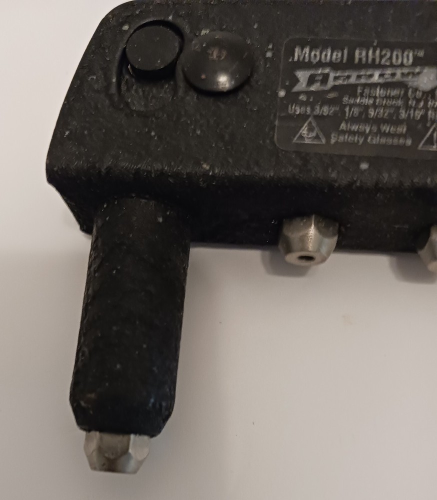Arrow Fastener Rivet Tool Model RH 200 4 sizes