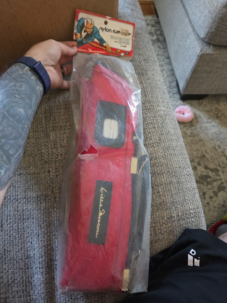 Willie Mosconi Cue Case ..Red Still In Package
