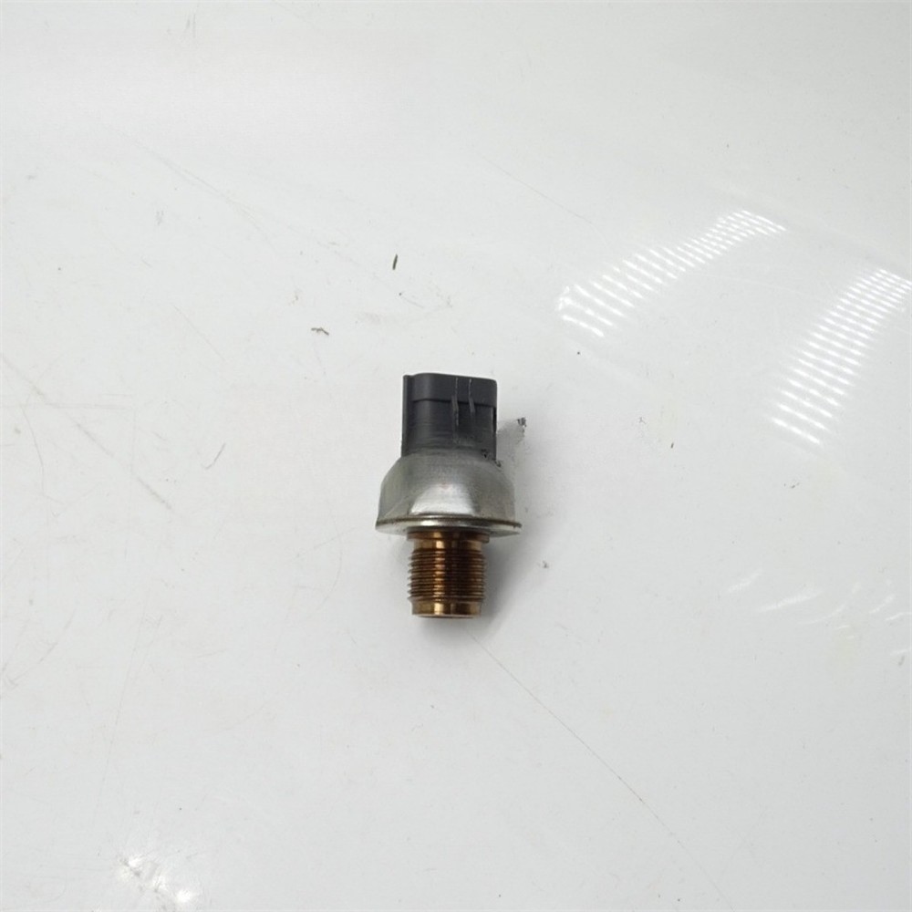 95PP3-2 Fuel Rail Pressure Sensor For Excavator Engine