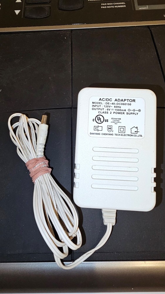 ALESIS ControlPad USB/MIDI Percussion Controller Pad for MIDI & DAW plugins