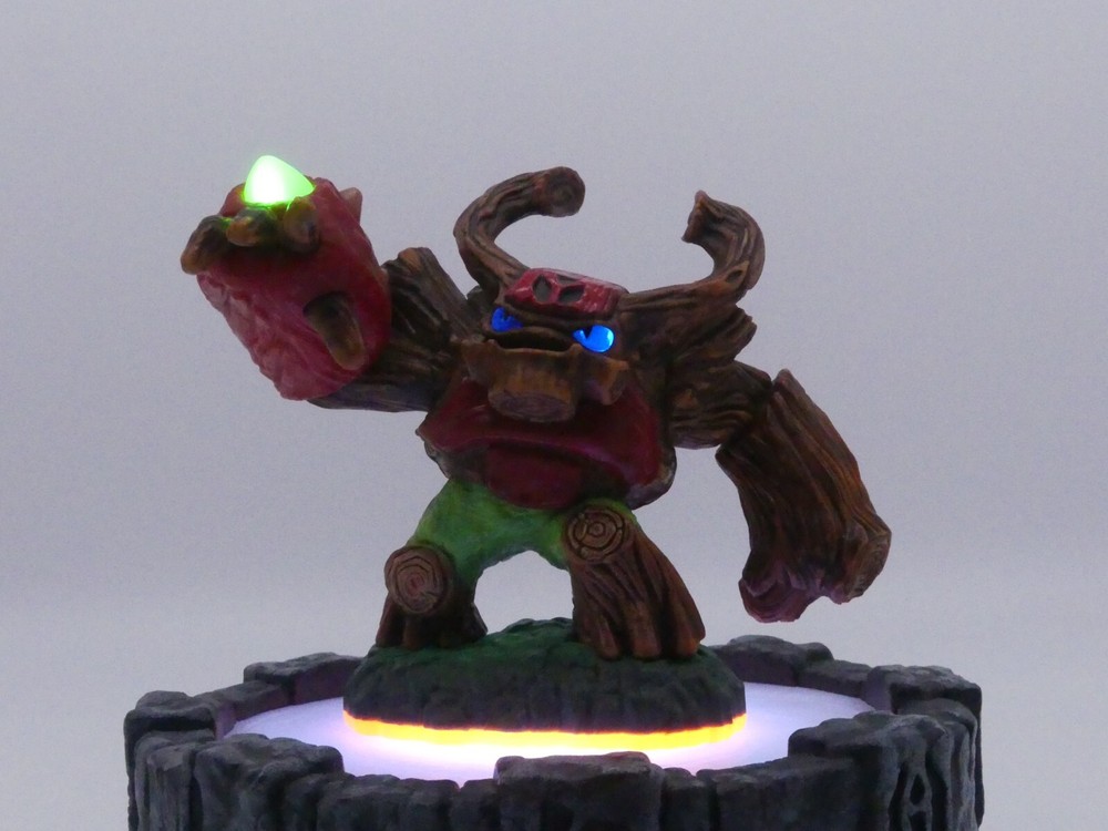 Skylanders - Figures - Buy 3 & Get 2 FREE!