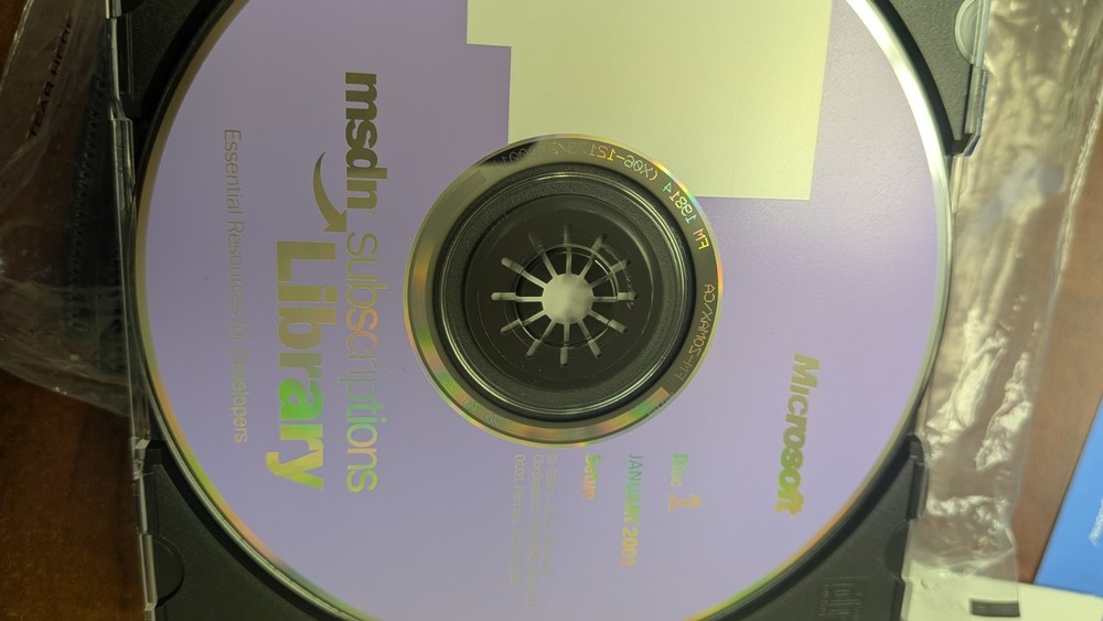 Microsoft MSDN Subscription Library January 2001 Complete Shipment Whistler