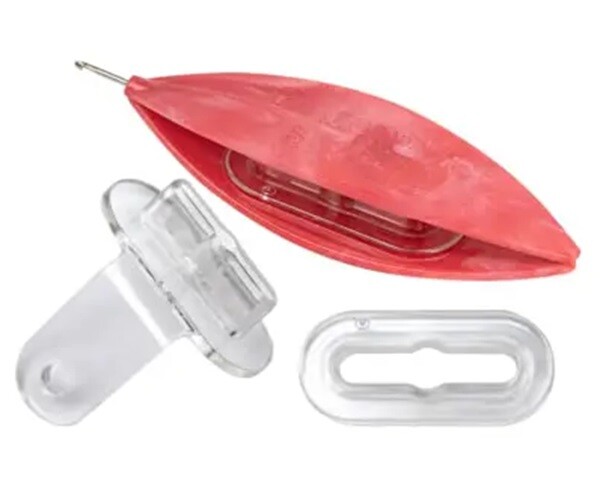 Dreamlit Tatting Shuttle, Bobbin Holder and 2 Bobbins