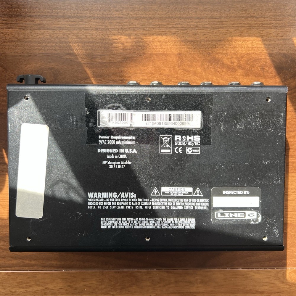 Line 6 M9 Stompbox Modeler Multi-Effects Guitar Effect Pedal