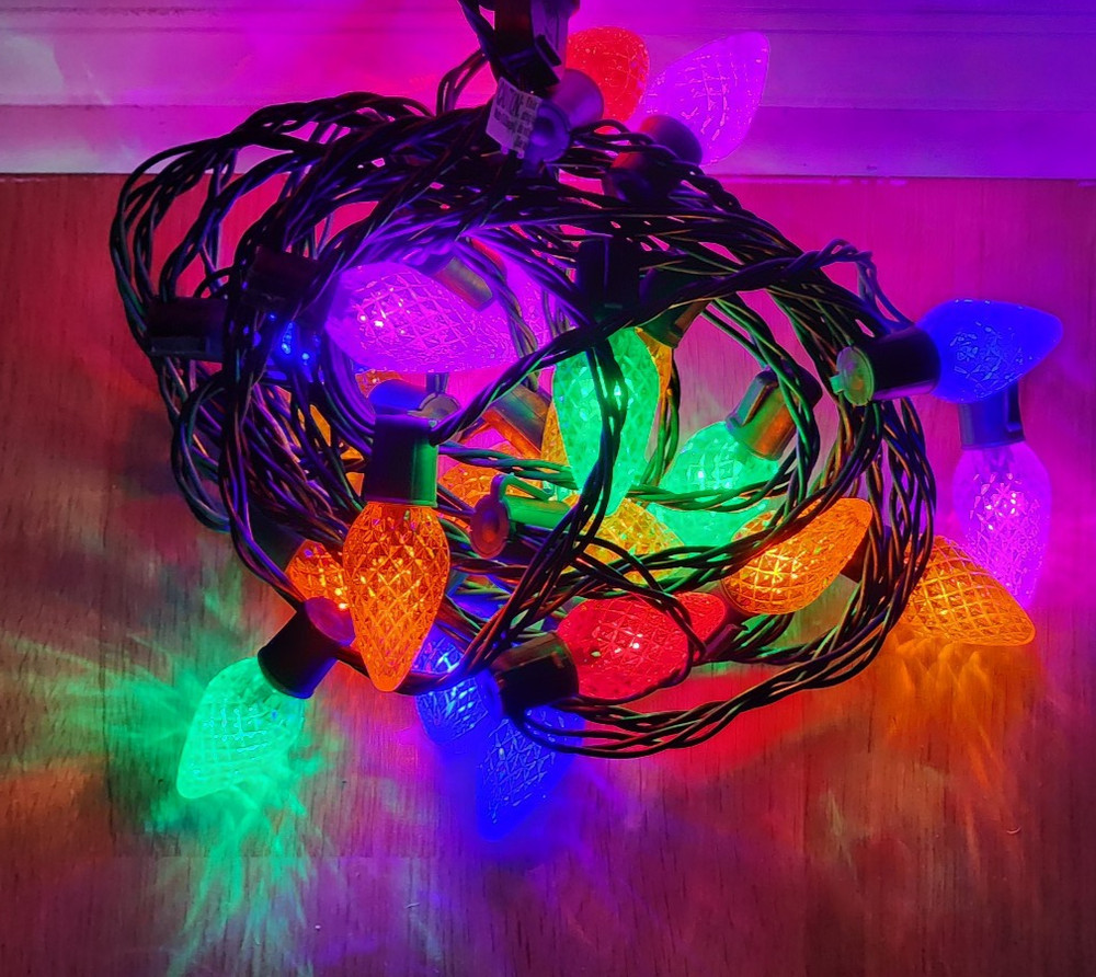 GE 25 Multi-Color Pinecone Christmas Lights String – Tested & Working