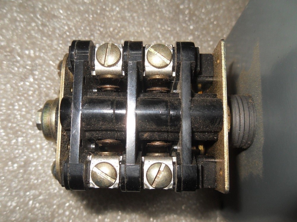 Allen-Bradley 806-DS-2515 Lockable Rotary Drum Switch
