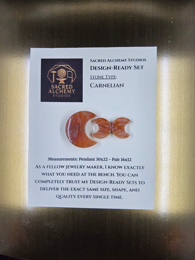 Crescent Moon - Carnelian - Design-Ready Set