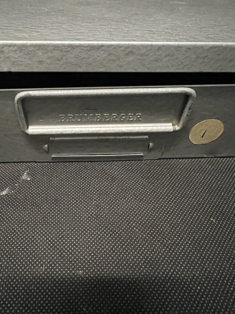 Brumberger Slide Case