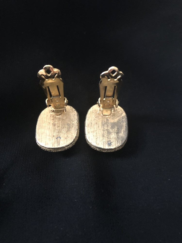 Abstract 17” Necklace & Earring Ensemble