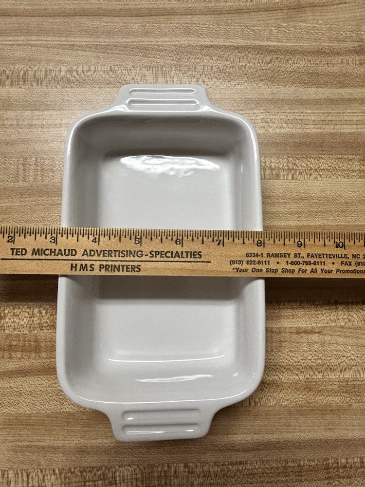 Le Creuset Stoneware Small Rectangular Baker, White