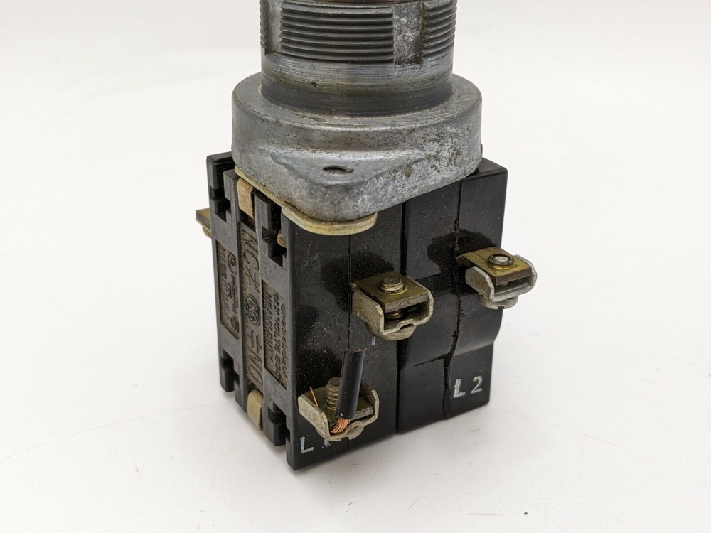 GE 55-650375 Green Pilot Light Pushbutton Indicator Light Control Panel Equip