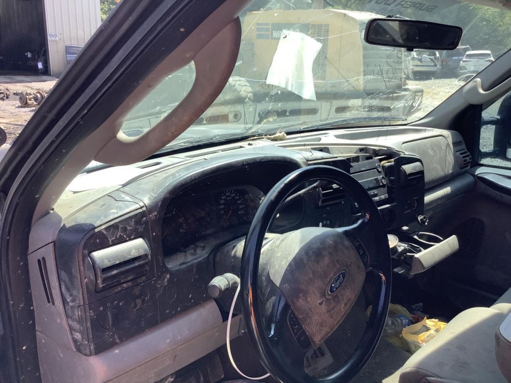 F250SD 2006 Glove Box 4708083
