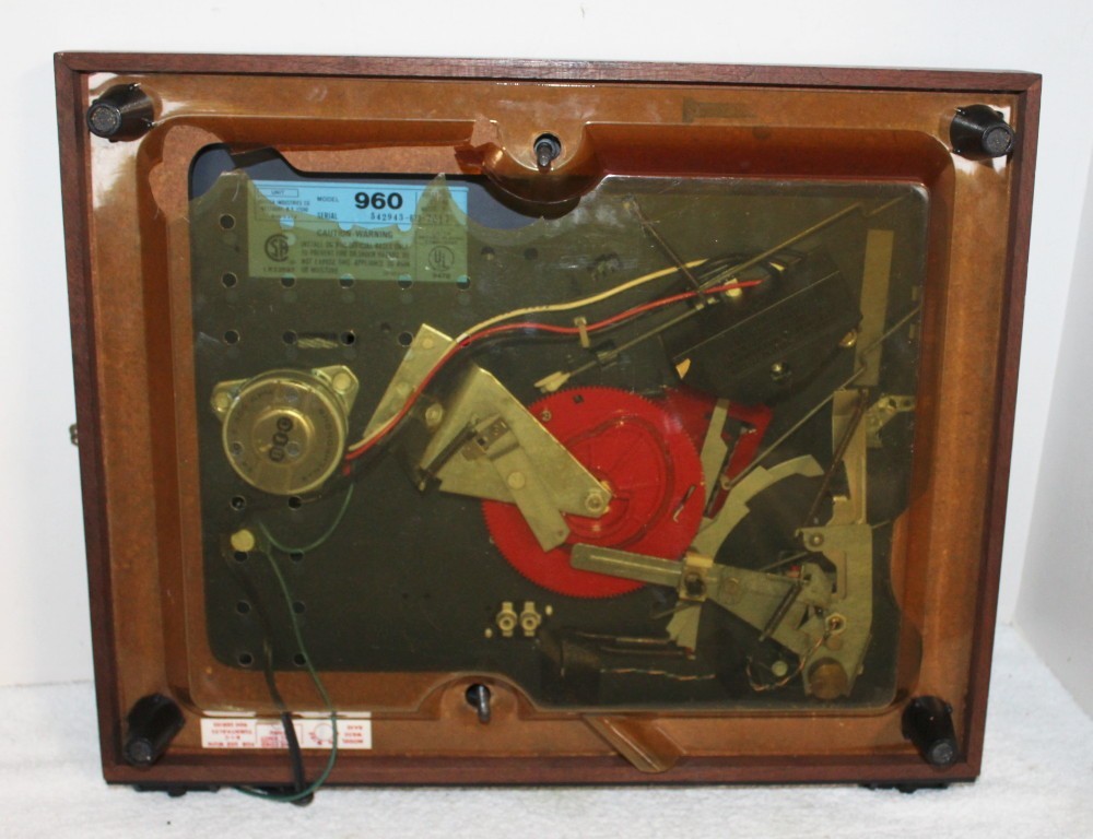 BIC 960 Automatic Turntable ~ Parts Only ~ Runs Good ~ READ