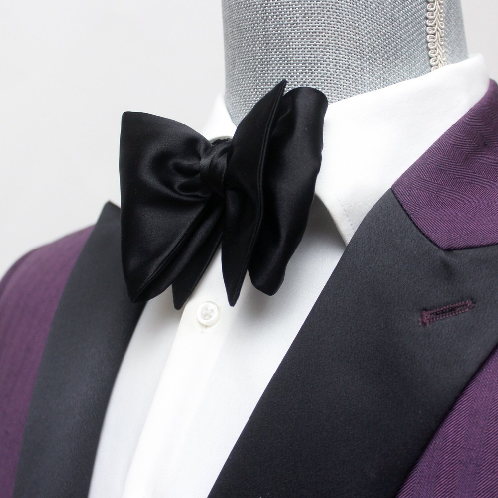 NWT Self-tied Butterfly Bow Tie Black 100%silk