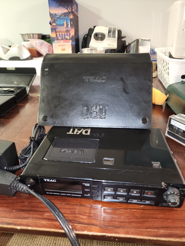 grabadora DAT portátil Teac DA-P20
