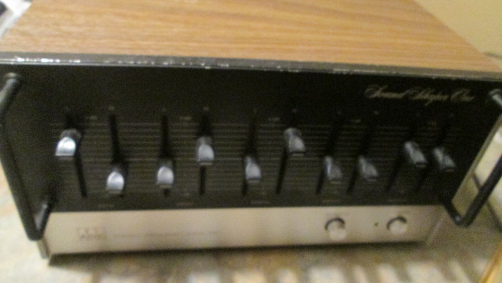 ADC STEREO FREQUENCY EQUALIZER Model: SS-1