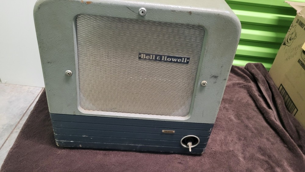 Vintage Bell & Howell Filmosound 202 Speaker