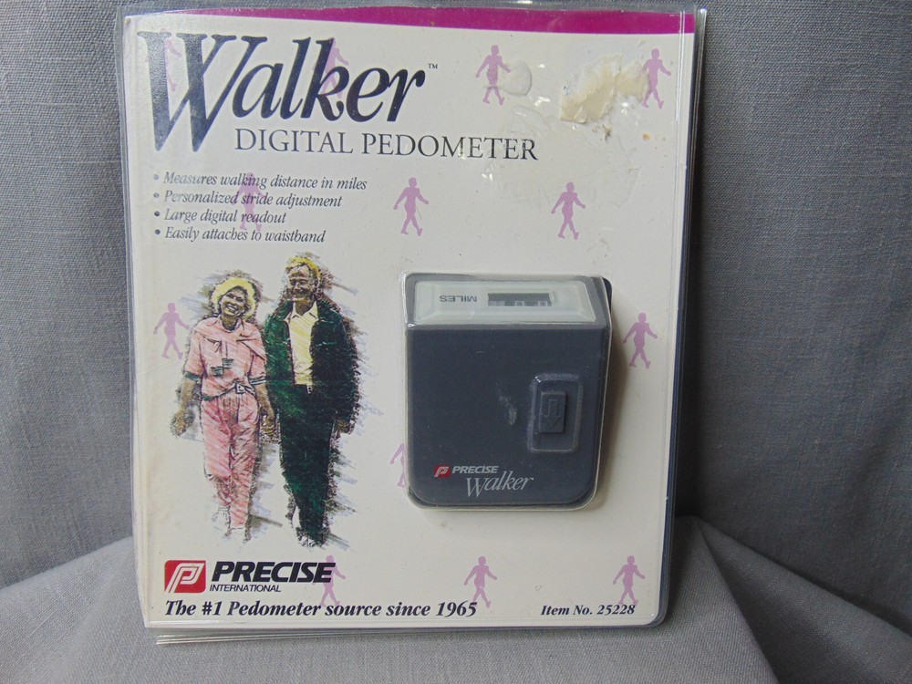 Precise Walker Digital Pedometer Measures Waking Hiking Walk Distance 25228