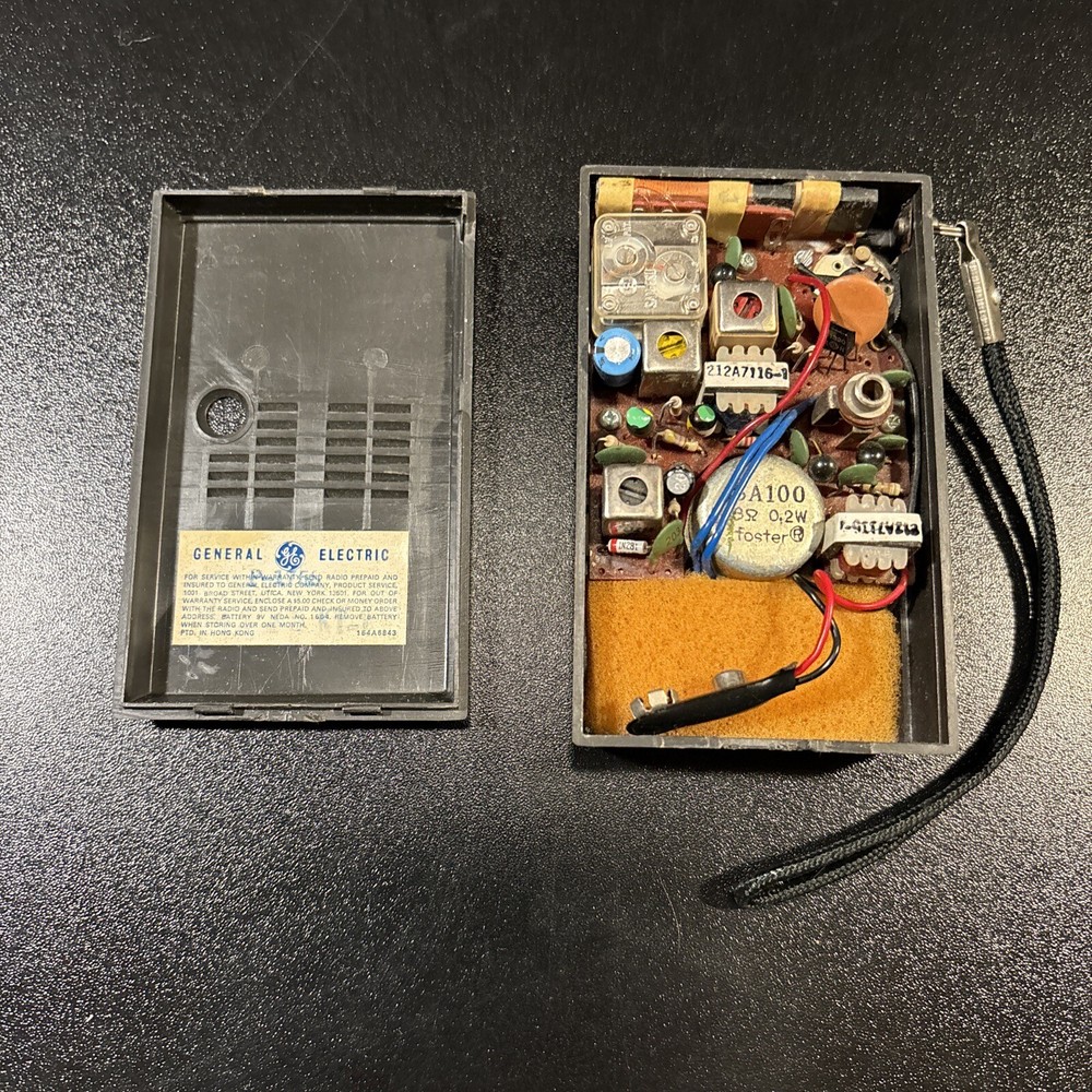 GENERAL ELECTRIC Transistor Radio - WORKS! Great Shape