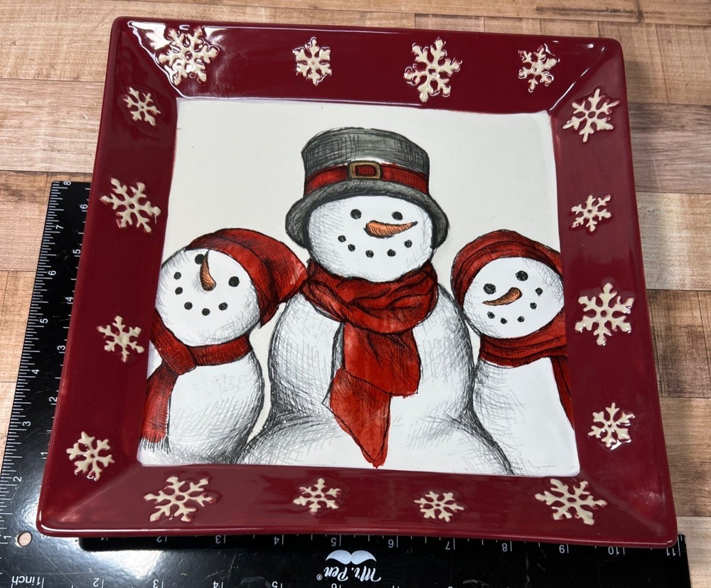 2 St. Nicholas Square Yuletide Snowman Ceramic Decorative Plates