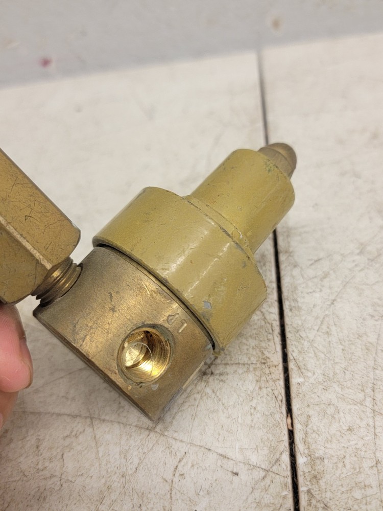 Harris Model 356 Dual Flowmeter Regulator Incomplete 👁