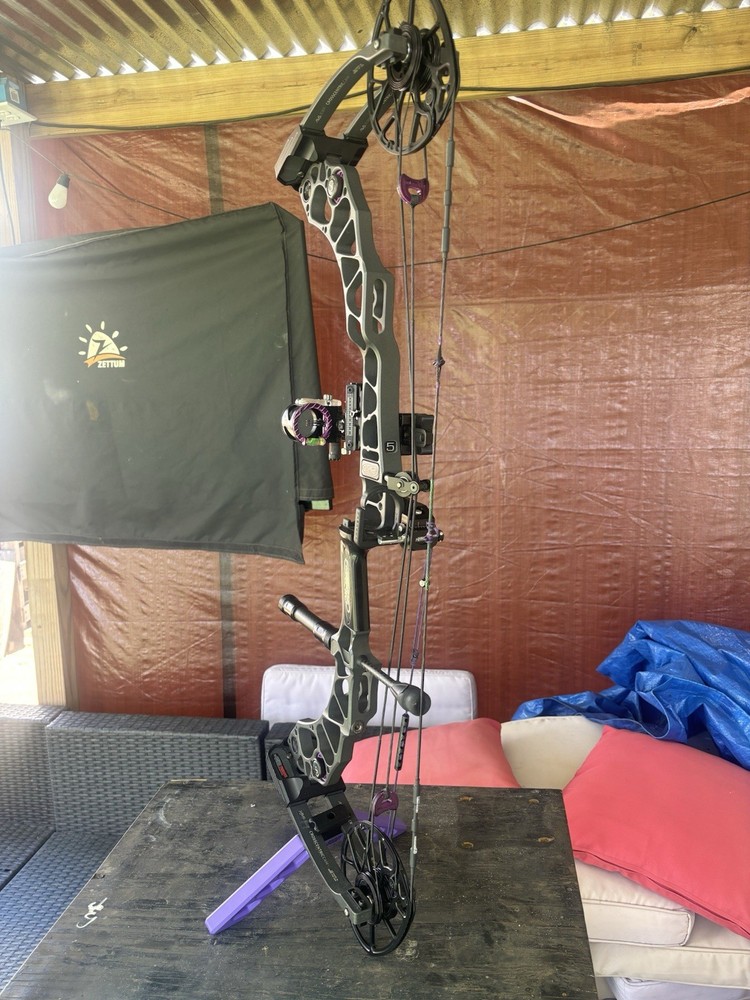 Mathews Halon 5