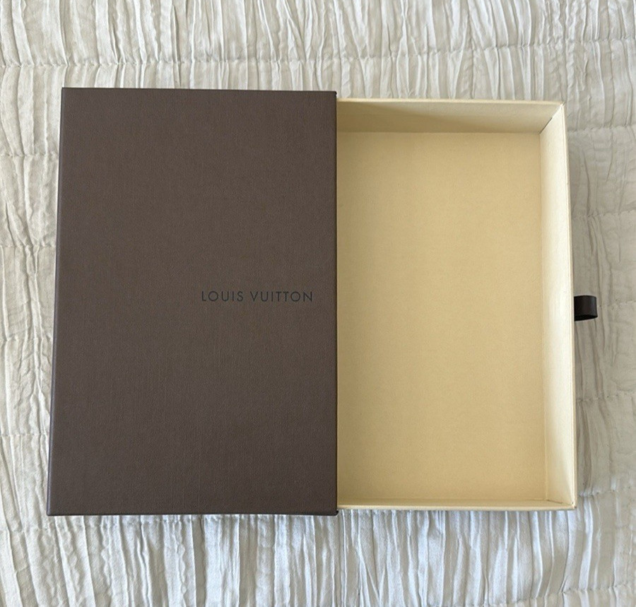 Louis Vuitton Authentic Gift Box Pull Over Size 8.5'' x 5.5'' x 1.8''
