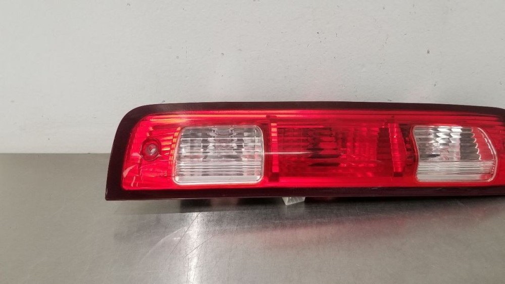 17 DODGE RAM 1500 HIGH MOUNTED STOP LIGHT INCANDESCENT