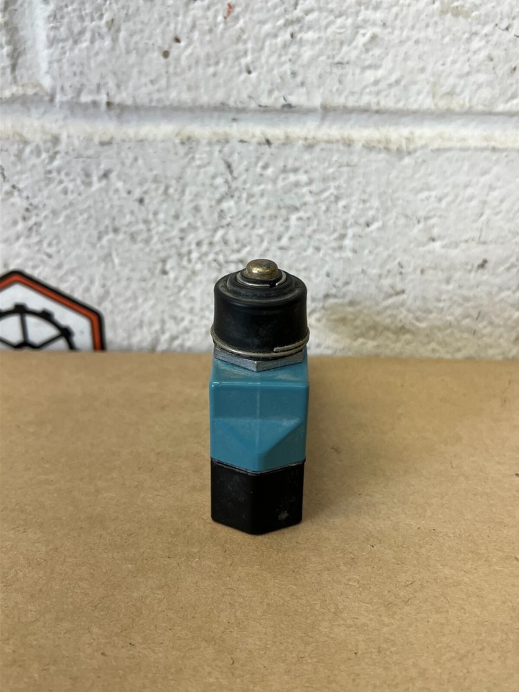 Honeywell BZE6-2RN Micro Switch