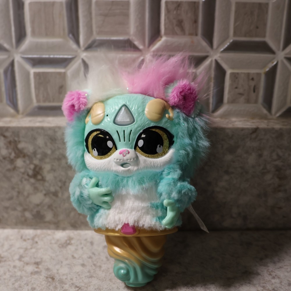 Magic Mixies Genie Lamp Starlight Magic Plush Blue Interactive