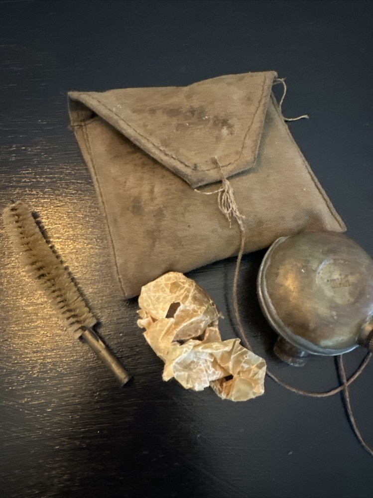 Vintage Gun Cleaning Pouch