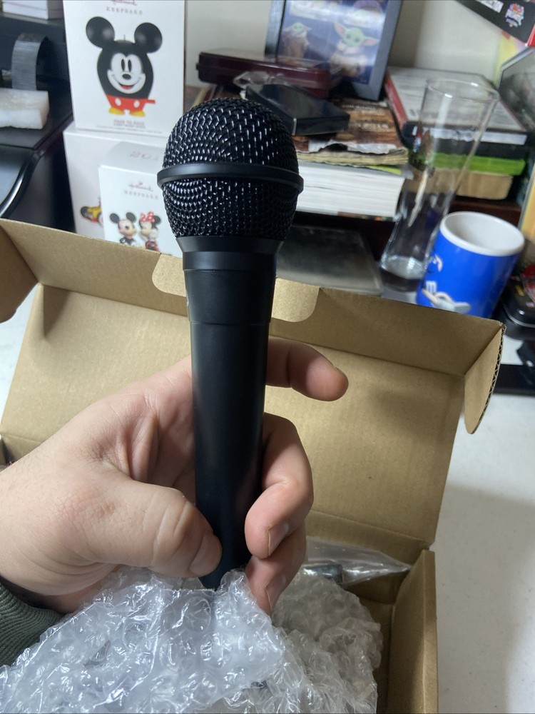 Shinco Karaoke Microphone with 13' Cable